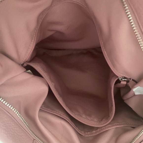 Coach - Picture 2 of 5